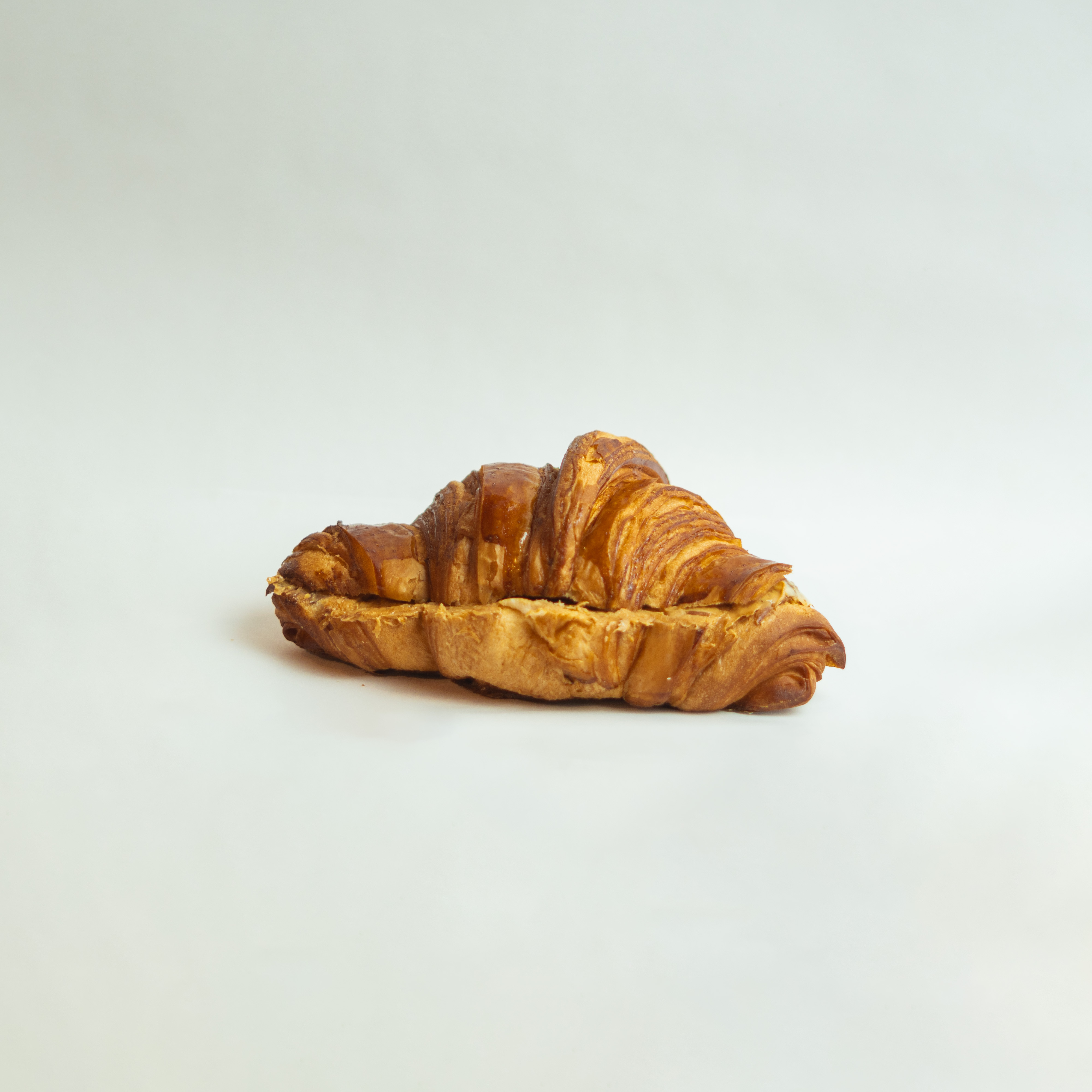 کروسان بادام زمینی